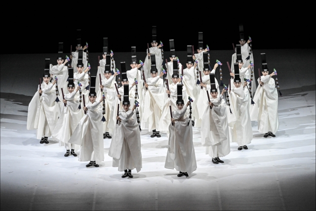 Dancers of the Seoul Metropolitan Dance Theatre dance 