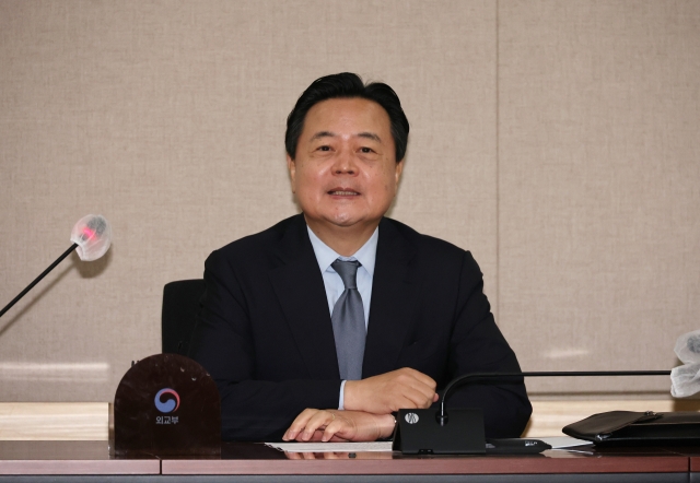 South Korean Ambassador to the United States Cho Hyun-dong speaks during a press briefing at the building of the Foreign Ministry in Seoul on Thursday. (Yonhap)