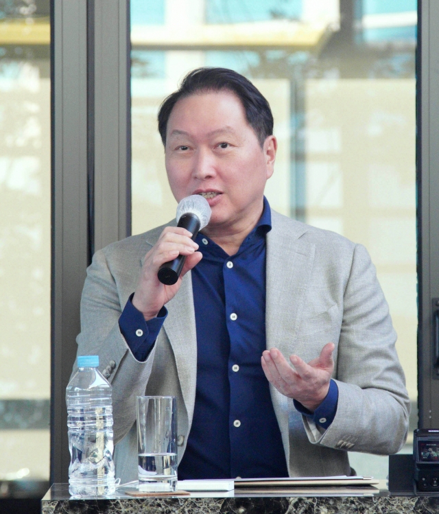 SK Group Chairman Chey Tae-won, who doubles as chair of the Korea Chamber of Commerce and Industry, speaks at a press conference in Seoul on Thursday. (KCCI)