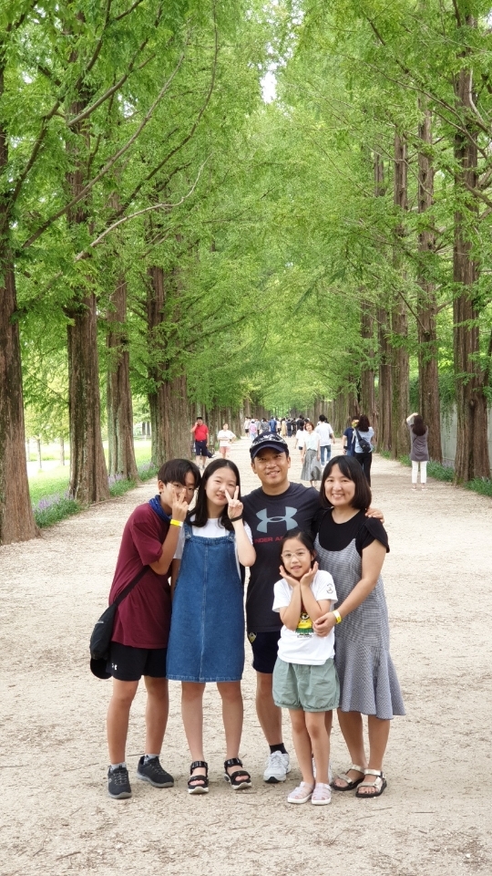 A picture of Jeon Sung-shin's family (Courtesy of Jeon Sung-shin)