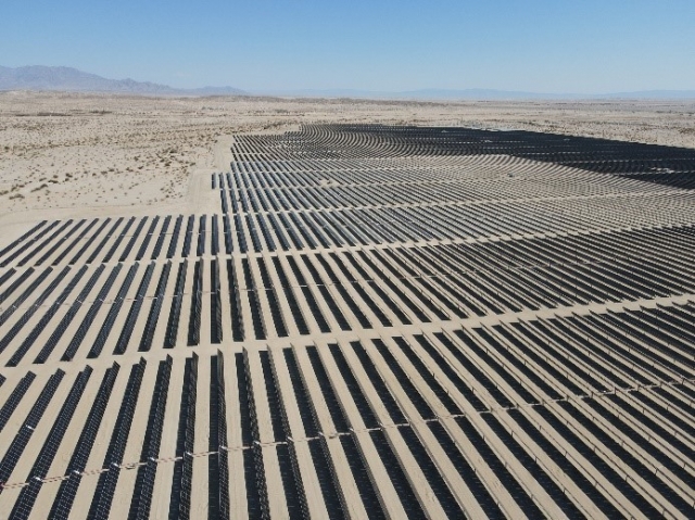 A sweeping view of the newly completed 50-megawatt solar power plant in Borrego Springs, California, a project by Hanwha Qcells designed to supply renewable energy to Meta. (Hanwha Qcells)