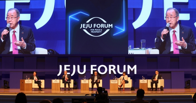 Former UN Secretary-General Ban Ki-moon (second from left) speaks during the 2024 Jeju Forum for peace and prosperity at a convention center on the country's southern Jeju Island on Thursday. (Yonhap)