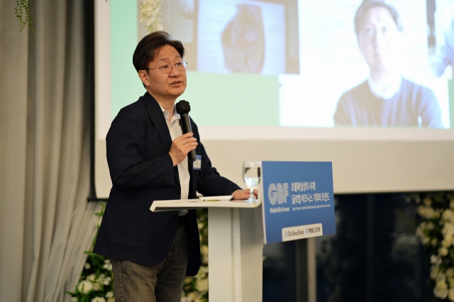 Yoo Seong-ho, a professor of forensic medicine at Seoul National University College of Medicine, speaks at The Korea Herald Global Business Forum 2024 in Seoul on Wednesday. (Damda Studio)