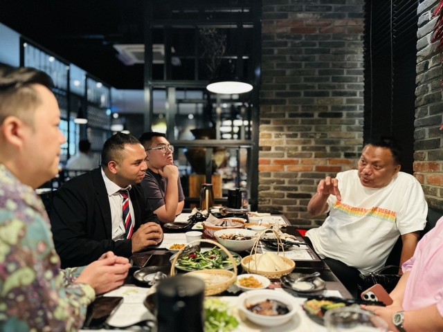 Governor of Indonesia’s North Sulawesi Olly Dondokambey speaks in an interview with The Korea Herald at a restaurant in Gangnam-gu, Seoul on Wednesday.(Indonesian Embassy in Seoul)