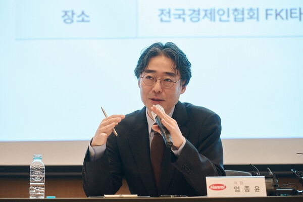 Lim Jong-yoon, the eldest son of the founder of Hanmi Pharmaceutical Group and a member of holding firm Hanmi Science' board of directors (Yonhap)