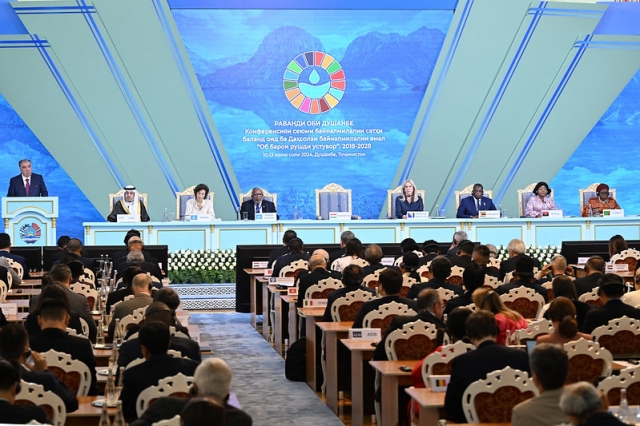 Tajikistan President Emomali Rahmon speaks at the opening session of the 3rd International Conference on the International Decade of Action. (Office of the President of Tajikistan)