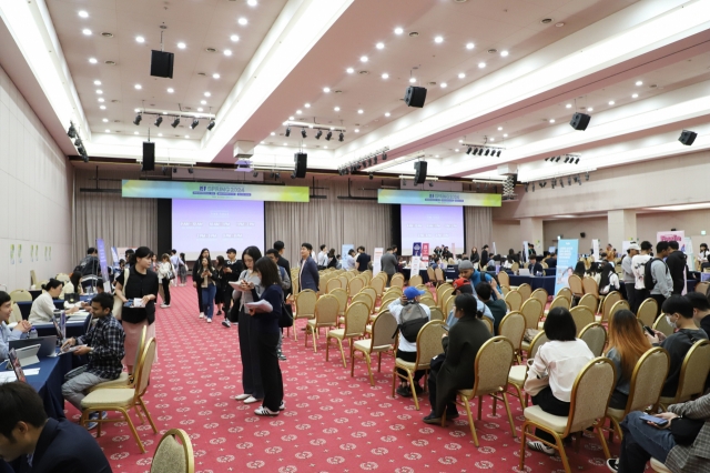 International students participate in the ISF Spring 2024 career fair held at Sejong University in Gwangjin-gu, northern Seoul, on May 9. (Sejong University)