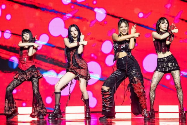 From left: H1-Key members Seoi, Hwiseo, Yel and Riina perform during a press conference held in Yongsan-gu, Seoul, Wednesday. (GLG Entertainment)