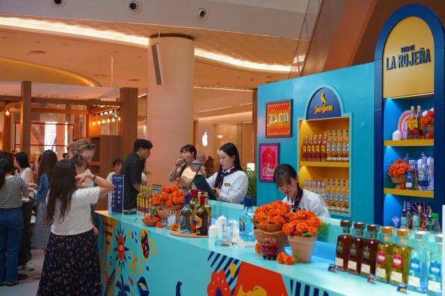 Jose Cuervo pop-up store Tour de La Rojena is located at Lotte World Tower in Songpa-gu, southern Seoul. (Lee Si-jin/The Korea Herald)