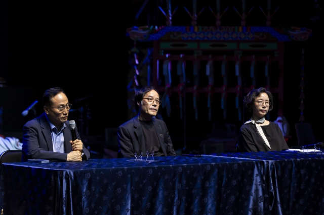 From left, artistic director Lee Gun-hoy, director Lee Dae-young and gugak researcher Song Ji-won attend a press conference held at the National Gugak Center on Wednesday. (NGC)