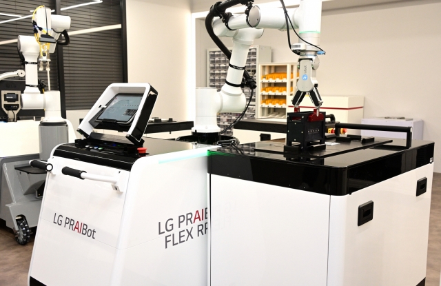 LG Electronics' flexible and expandable robotic production system (LG Electronics)