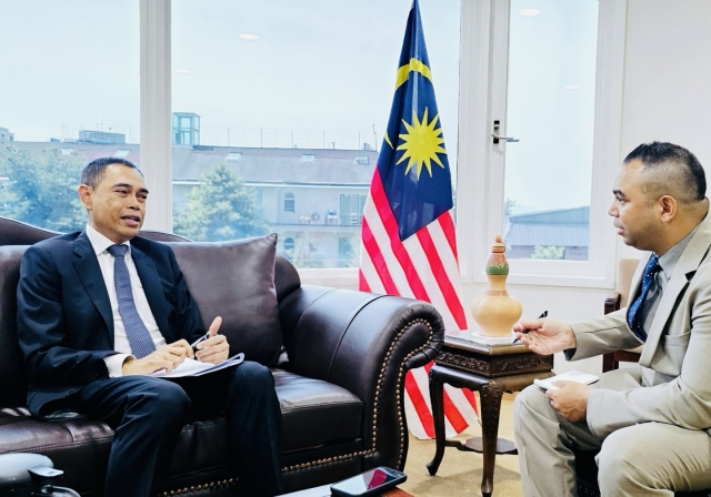 Malaysia’s newly Ambassador to Korea, Mohd Zamruni Khalid(left) speaks in an interview with The Korea Herald at the Malaysian Embassy in Seoul. (Sanjay Kumar/ The Korea Herald)