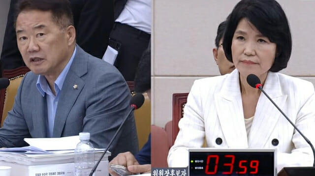 In this screenshot, ruling party Rep. Shin Sung-bum (left) addresses Lee Jin-sook, the nominee for the Korea Communications Commission chairperson, during a confirmation hearing on Wednesday. (National Assembly TV's official YouTube channel)