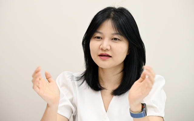 Lawyer Park Joo-yeon has an interview with The Korea Herald at law firm Apart in Seoul. (Lee Sang-sub/The Korea Herald)