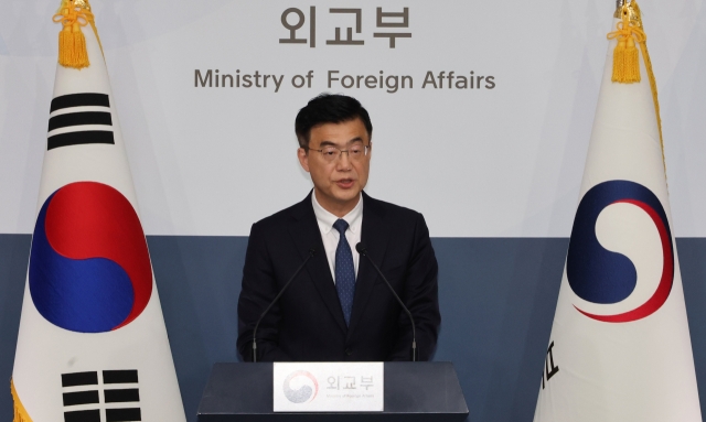 Foreign ministry spokesperson Lee Jae-woong speaks during a regular press briefing at the foreign ministry building in Seoul on Tuesday. (Yonhap)