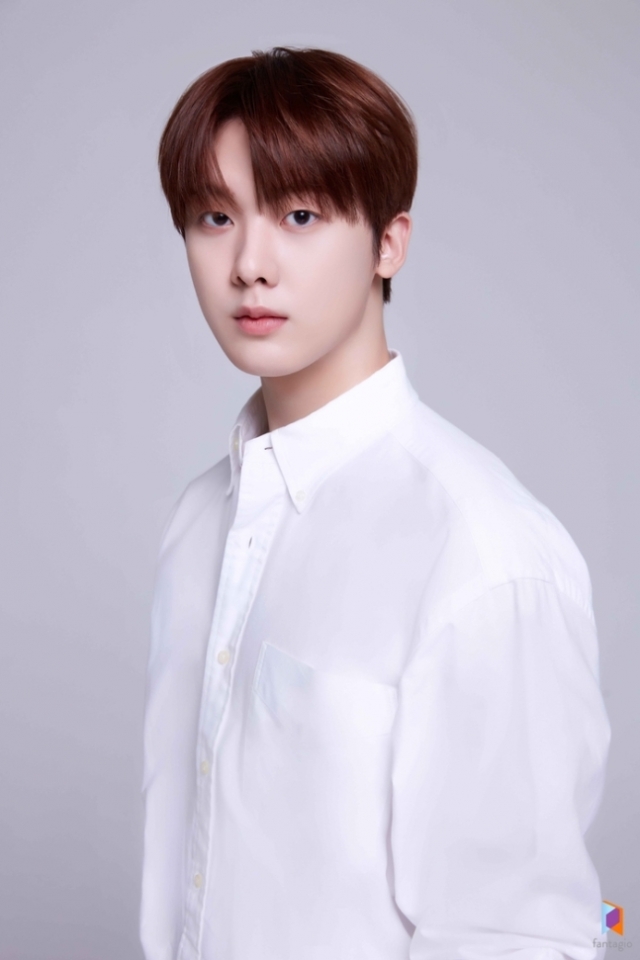 Yoon San-ha of Astro (Fantagio)