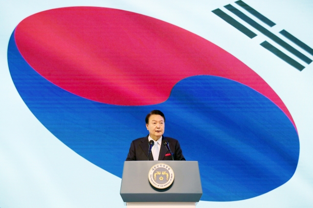 President Yoon Suk Yeol give a speech at the auditorium of Ewha Womans University in Seoul at the 78th Liberation Day on Aug. 15, 2023. (Newsis)