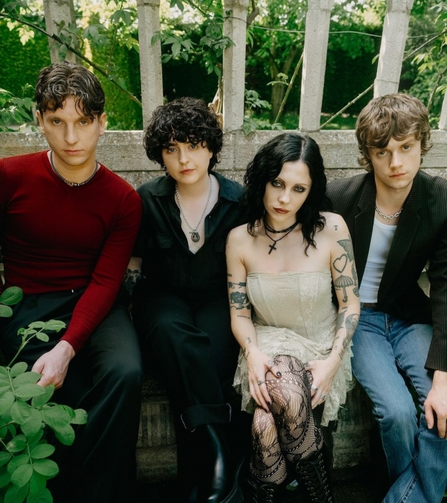 Pale Waves (Pale Waves official Instagram)