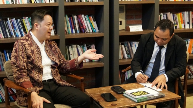 Joannes Ekaprasetya Tandjung, Minister-Counselor for Creative Economy and Digital Affairs speaks in an interview with The Korea Herald at Herald Square at Huam-dong in Yongsan-gu, Seoul. (Sanjay Kumar/ The Korea Herald)