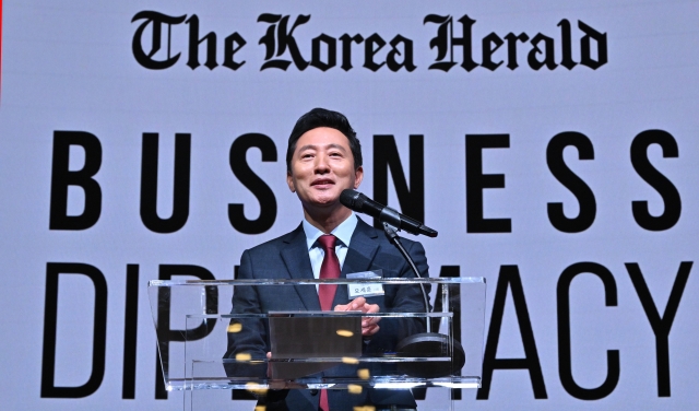 Seoul Mayor Oh Se-hoon speaks at The Korea Herald HIT Forum held at the Korea Chamber of Commerce and Industry in Seoul on Thursday. (Lee Sang-sub/The Korea Herald)