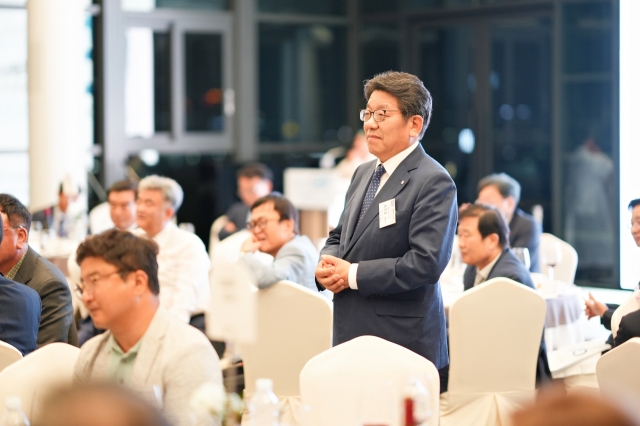 Choi Jin-young, CEO of Herald Media Group and publisher of The Korea Herald, attends the 6th edition of the Global Biz Forum, in Seoul, Wednesday. (The Korea Herald)