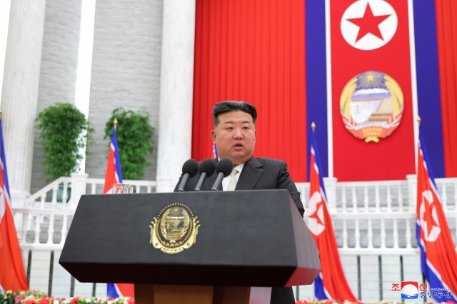 North Korean leader Kim Jong-un delivers a speech in Pyongyang on Monday marking the 76th foundation anniversary of North Korea, in this photo provided by the North's official Korean Central News Agency the following day. (Yonhap)