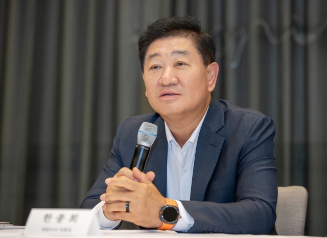 Samsung Electronics Vice Chairman and co-CEO Han Jong-hee speaks at a press conference held on the sidelines of this year's IFA, one the largest consumer appliance trade shows, on Sept. 7. (Samsung Electronics)