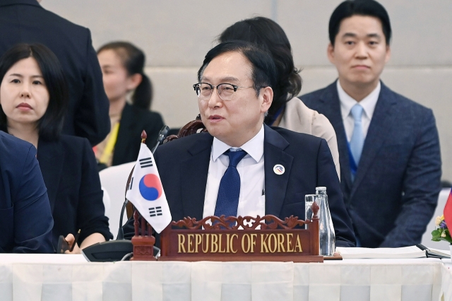 South Korean Trade Minister Cheong In-kyo attends the 12th the 12th East Asia Summit (EAS) Economic Ministers' Meeting, held in Laos on Sept. 21. (Yonhap)