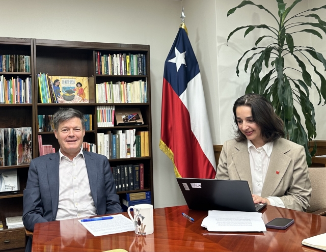 Chilean Ambassador Mathias Francke (left), joined by Maria Helena Lee Marasca, head of international affairs office at the Chilean Energy Ministry, speaks during an interview with The Korea Herald at the embassy on Friday. (Byun Hye-jin/The Korea Herald)