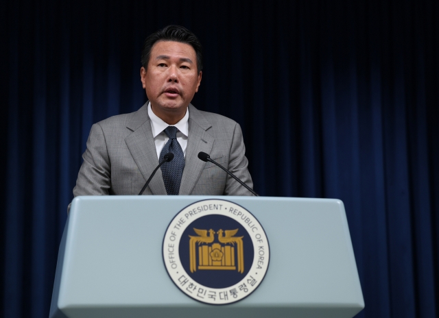 Kim Tae-hyo, first deputy director of the presidential National Security Office, speaks during a press conference at President Yoon Suk Yeol's office in Seoul on Thursday. (Yonhap)