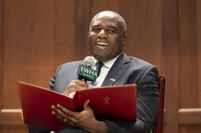 British Foreign Secretary David Lammy speaks on climate, nature, and development during a visit to Ewha Womans University in Seoul on Monday. (British Embassy to South Korea)