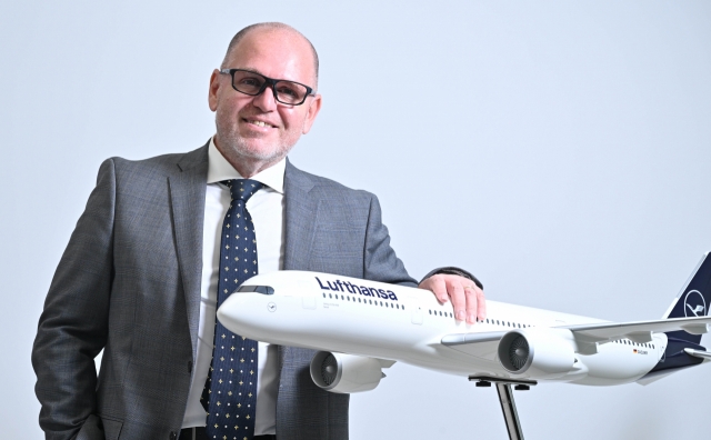 Leandro Tonidandel, Lufthansa Group’s general manager for Korea, poses during an interview at his office in southern Seoul on Oct. 24. (Im Se-jun/ The Korea Herald)