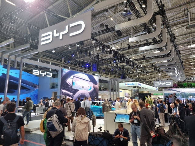 People visit BYD's exhibition booth at IAA Mobility held in Munich in Sept. 2023. (Kan Hyeong-woo/The Korea Herald.)