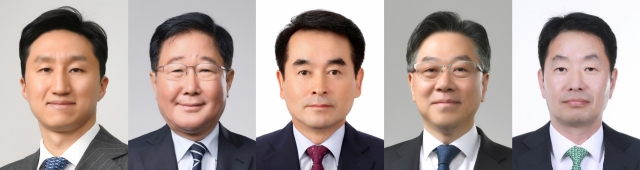 From left: Chung Ki-sun, vice chairman of HD Hyundai, Cho Seok, CEO of HD Hyundai Electric, Kim Jae-eul, vice president of HD Hyundai Heavy Industries, Song Myung-joon, vice president of HD Hyundai and Kim Young-ki, vice president of HD Hyundai Electric (HD Hyundai)