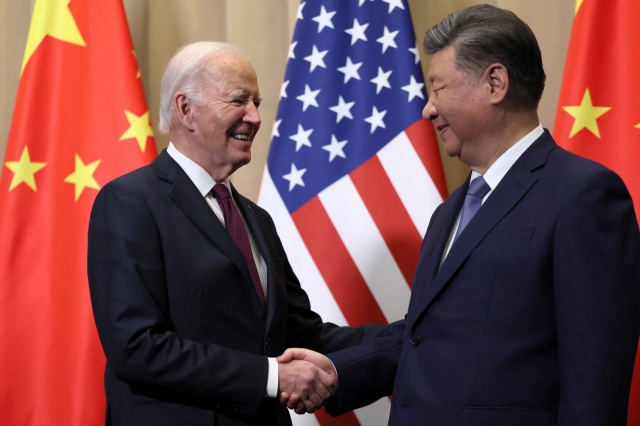 US President Joe Biden meets with China's President Xi Jinping on the sidelines of the APEC Summit in Lima, Peru, Saturday. (Reuters-Yonhap)