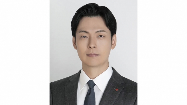 Shin Yoo-yeol, executive vice president of Lotte Corp. (Lotte Group)