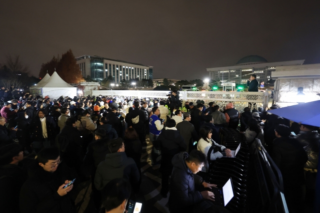 A gate to the National Assembly after the martial law took effect on Tuesday night. (Yonhap)