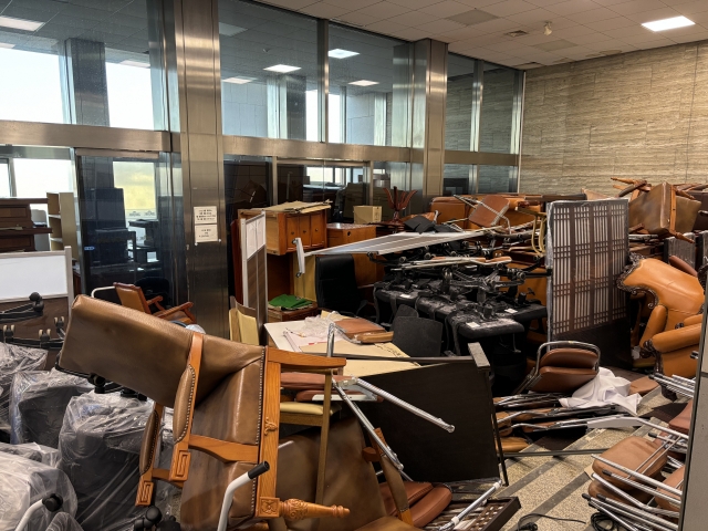 Chairs and couches stacked up as barricades against troops making their way into the National Assembly building Tuesday. (Kim Arin/The Korea Herald)