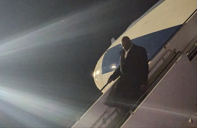 US Defense Secretary Lloyd Austin arrives at Yokota Air Base near Tokyo on Dec. 8, 2024. (Yonhap)