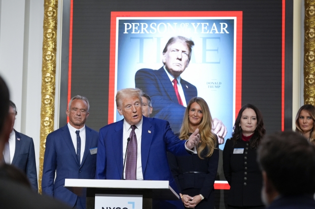 President-elect Donald Trump speaks during a Time magazine Person of the Year event at the New York Stock Exchange in New York on Thursday in this photo released by the Associated Press. (Yonhap)