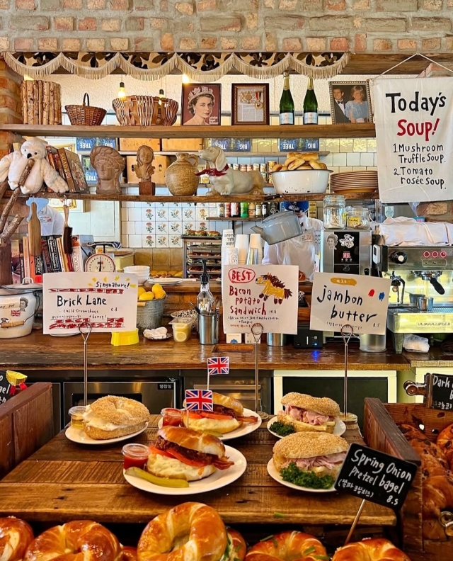 London Bagel Museum in Anguk-dong in Jongno, central Seoul (Instagram)