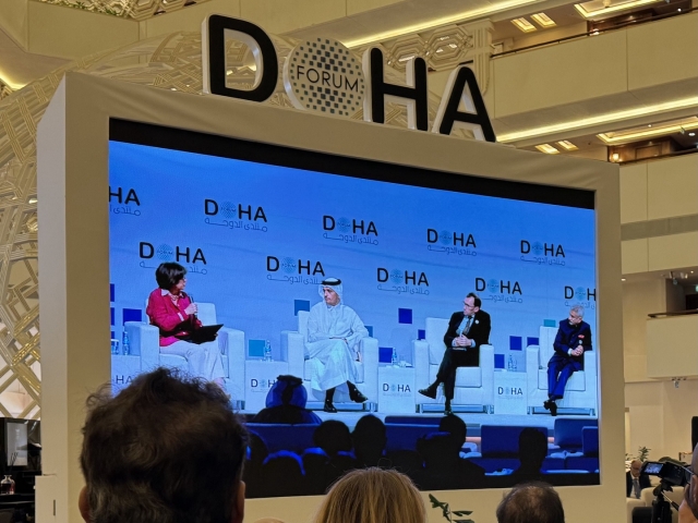 Qatar's Prime Minister Mohammed bin Abdulrahman bin Jassim bin Jabr Al Thani (second from left) attends a panel session on the sidelines of the Doha Forum in Sheraton Hotel, Doha, Saturday. (Sanjay Kumar/ The Korea Herald)