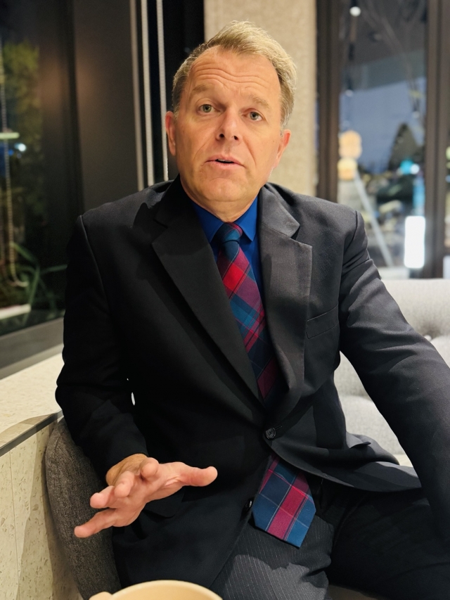 Ted Gover, director of the Tribal Administration Program at Claremont Graduate University and an expert on U.S.-Asia relations speaks in an interview with The Korea Herald at Mondrian Hotel in Yongsan-gu, Seoul. (Sanjay Kumar/ The Korea Herald)