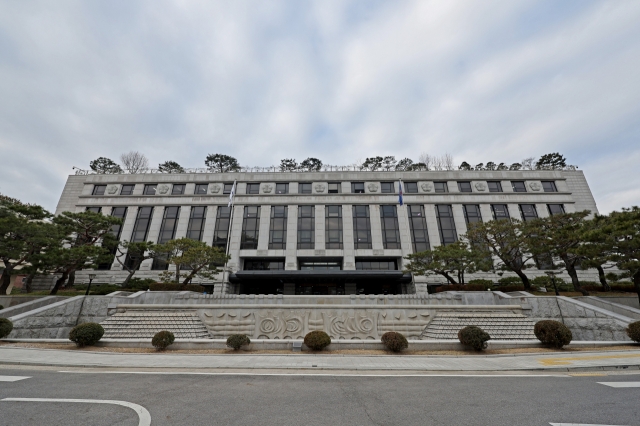 The Constitutional Court in central Seoul on Tuesday.The court will decide whether to remove President Yoon Suk Yeol. from office or reinstate him. (Yonhap)