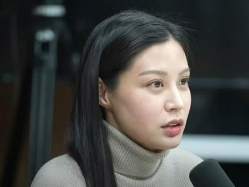 Disgraced ex-minister's daughter says she feels proud, qualified as a doctor