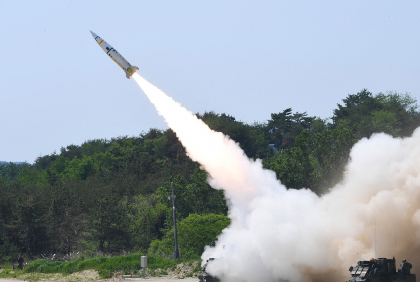 Allies fire 4 missiles into East Sea in response to N. Korea's provocation: military