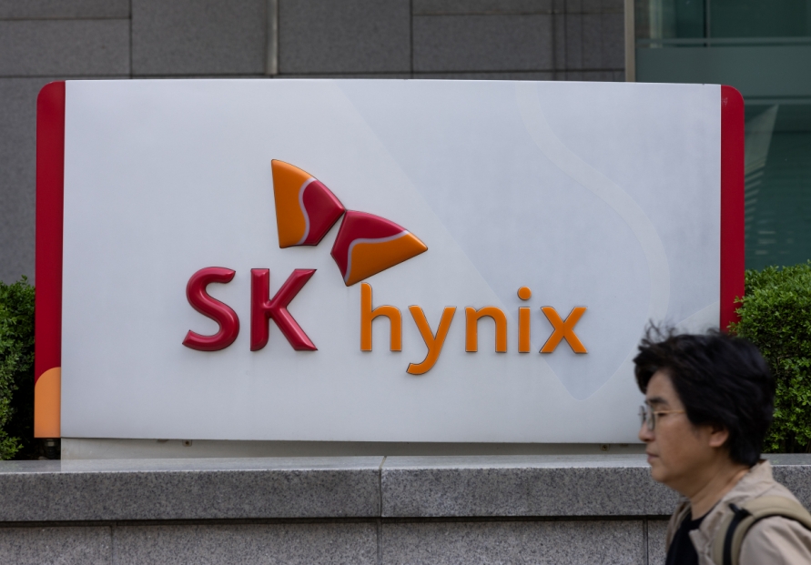 SK Hynix to sell 50% stake in China foundry unit to Chinese enterprise