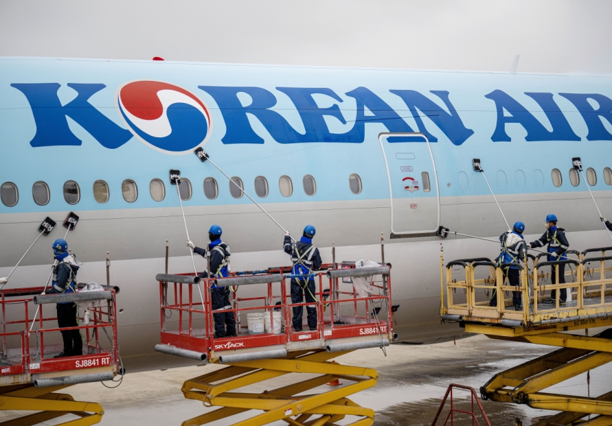 Korean Air sells five jets to US aerospace firm Sierra Nevada