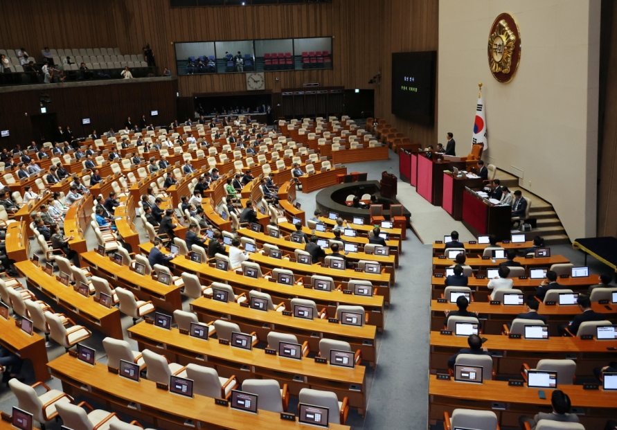 New National Assembly speaker elected; 1st plenary meeting held without ruling party