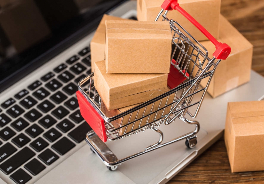 Online shopping expands in May on lifting of virus curbs
